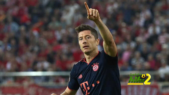 الموندو : ليفاندوفيسكي .. اللاعب الذي سيسرق الحذاء الذهبي من ميسي