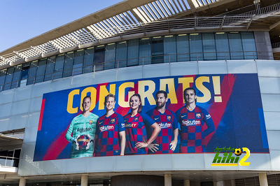 برشلونة يحتفل بلاعبيه الأفضل