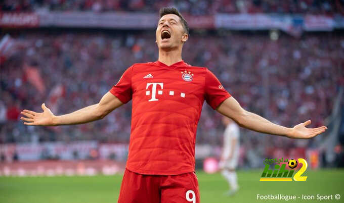 ليفاندوفيسكي ..21 هدفا × 17 مباراة !