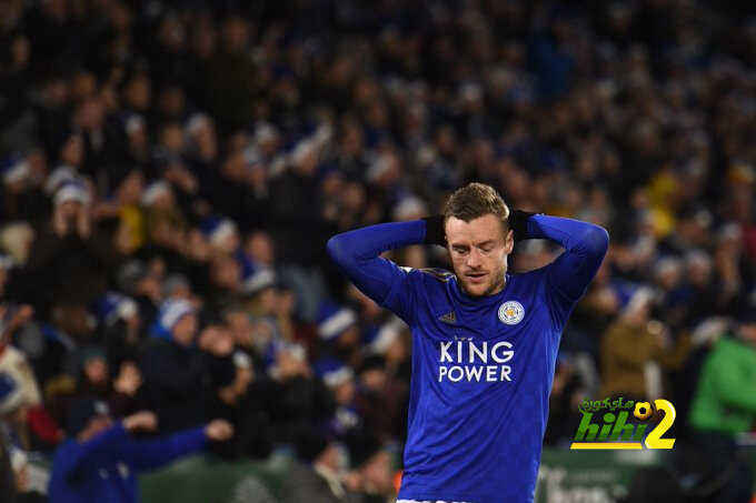 ليستر يتعثر ويوسع الفارق مع ليفربول