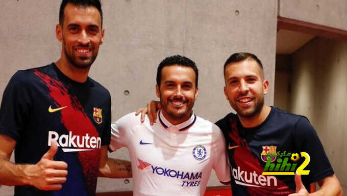 نجم تشيلسي يغازل برشلونة