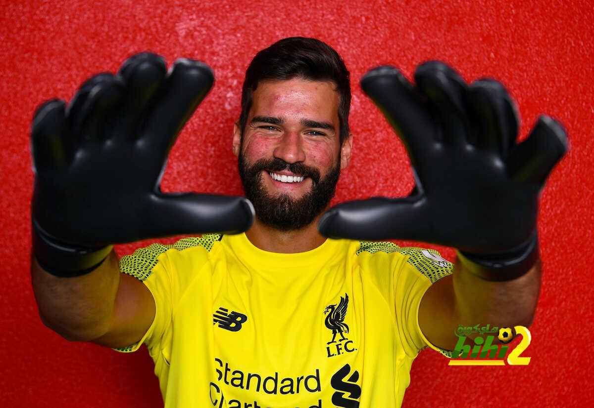 بيكر سد ليفربول الحصين