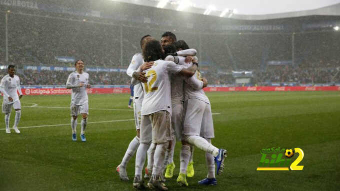 لماذا كان يفرط ريال مدريد في الدوري لصالح برشلونة ؟