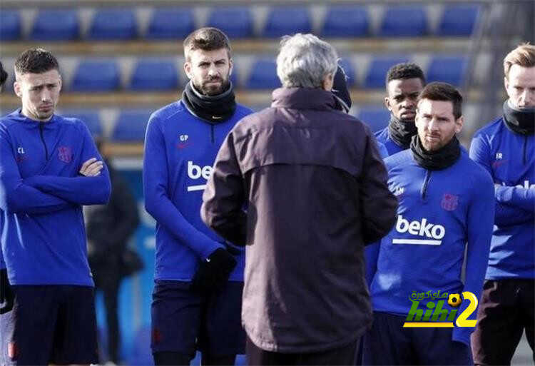 فيديو: سيتين يقع ضحية لمهارة بيكيه في مران برشلونة