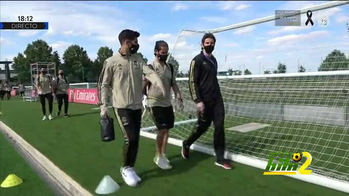 صور: وصول نجوم ريال مدريد لملعب ألفريدو دي ستيفانو