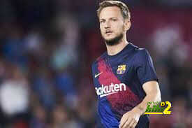 راكيتيتش يحتفل بتتويج إشبيلية بالدوري الأوروبي