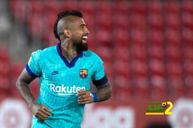 فيدال: برشلونة يقوم بأشياء لا تتماشى مع فريق رفيع المستوى!