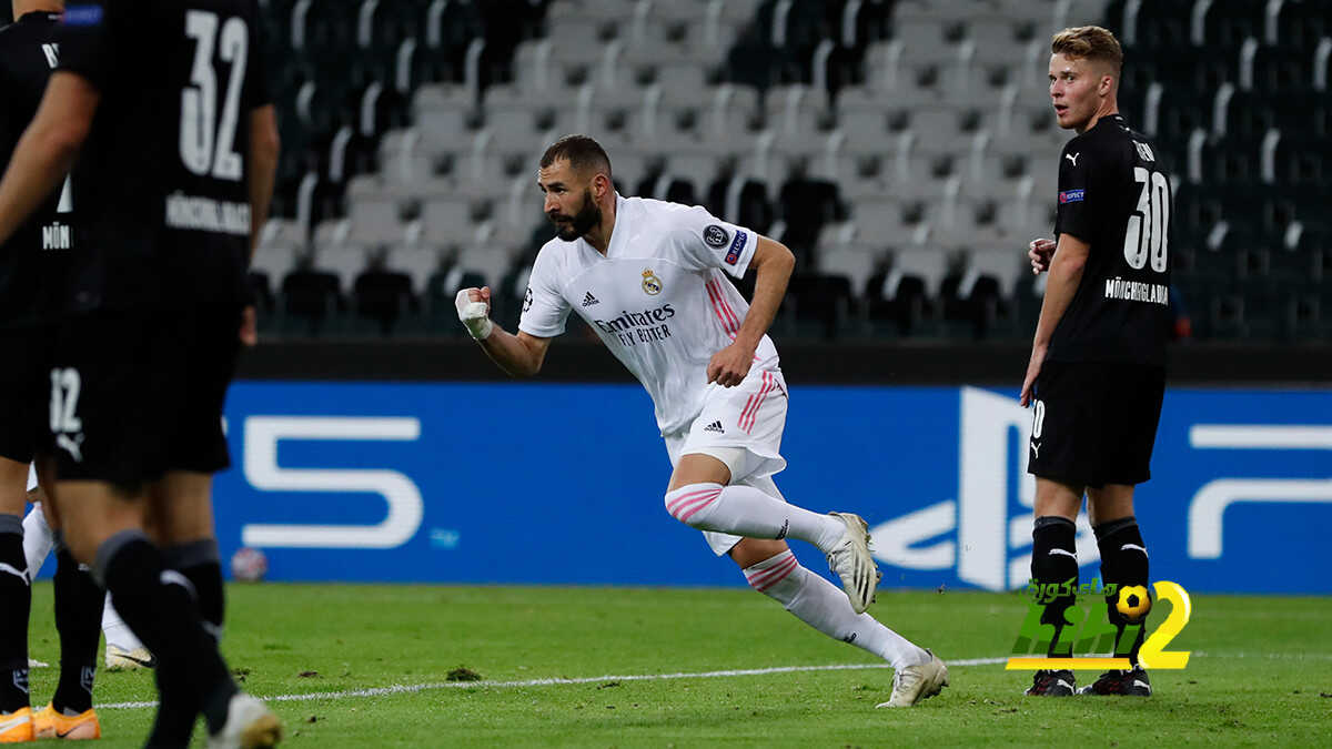 ريال مدريد يشيد بدور كريم بنزيما أمام بوروسيا مونشنغلادباخ