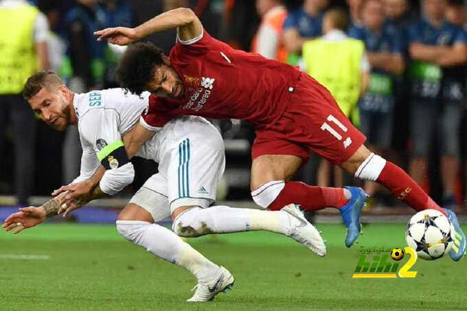 صلاح يعلق من جديد بتصريح مثير عن تدخل راموس عليه