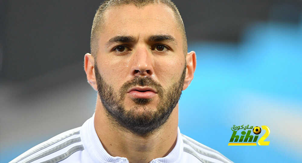الديفينسا سينترال تشيد بكريم بنزيما