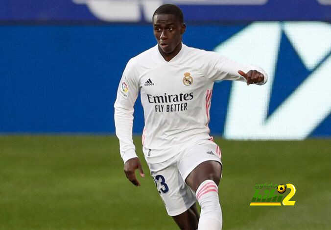 صورة: كيف حاول ريال مدريد أن يُنسي جماهيره الإصابات؟