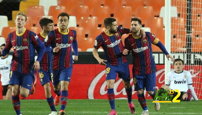 خيمينيز لبرشلونة: كونوا شجعاناً في ساعة الحسم!