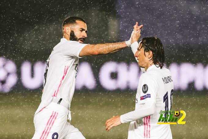ريال مدريد يواجه بلباو تحت المطر