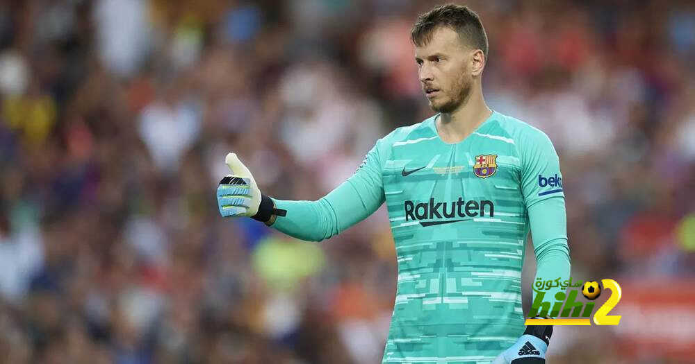 حارس مرمي برشلونة مطلوب في إيفرتون