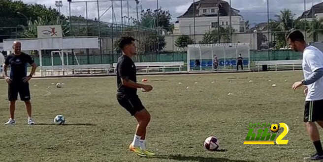 كوتينيو يبدأ التدرب بالكرة
