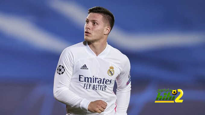 صفقة تبادلية ضخمة بين ريال مدريد ومانشستر يونايتد بطلها يوفيتش