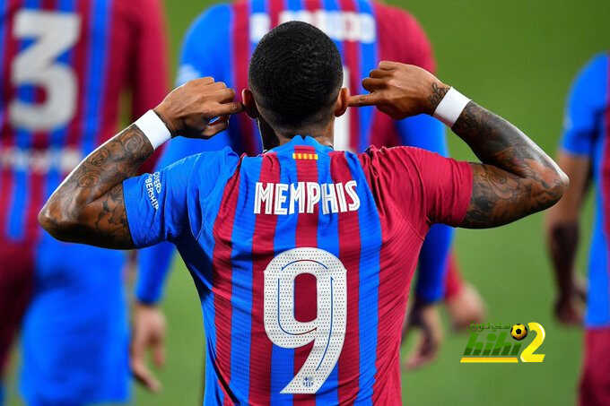 برشلونة يعمل بقوة لتسجيل جارسيا وديباي قبل مواجهة سوسيداد