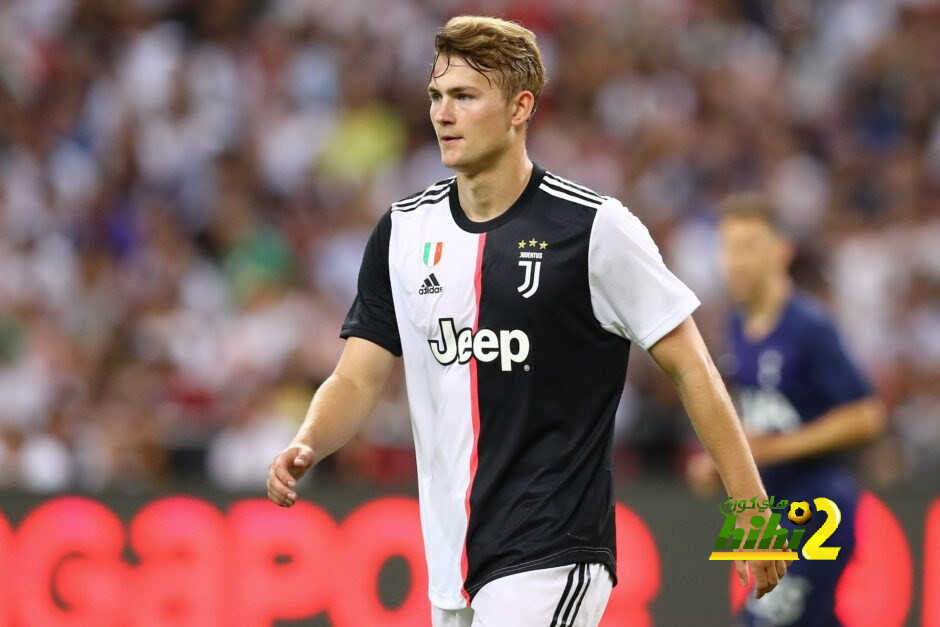 دي ليخت يفشل في الوصول للرقم 30