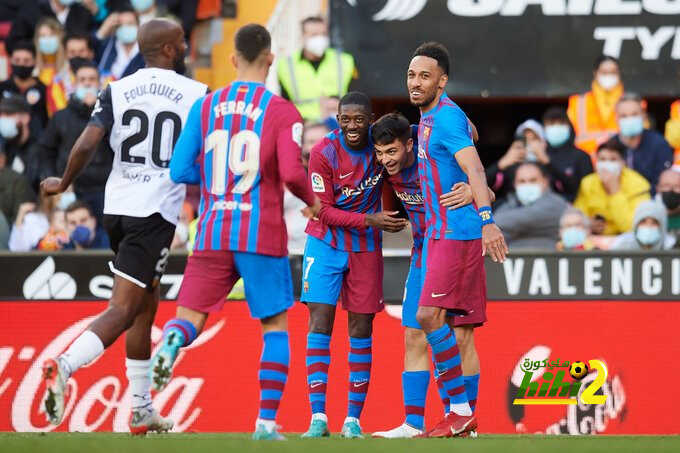 تقارير.. أول ثلاثية لأوباميانغ مع برشلونة