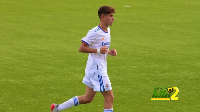 خليفة بنزيما في ريال مدريد