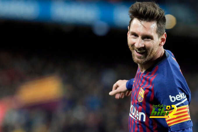 هل جمهور برشلونة شجع النادي بسبب ميسي وعندما غادر تركوه !