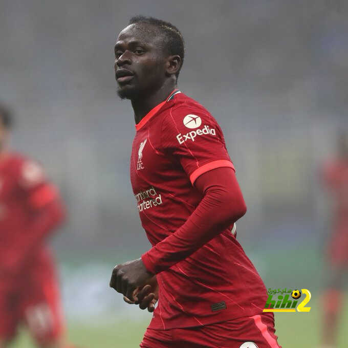 ساديو ماني ينتظر إنجازان في كلاسيكو مانشستر يونايتد