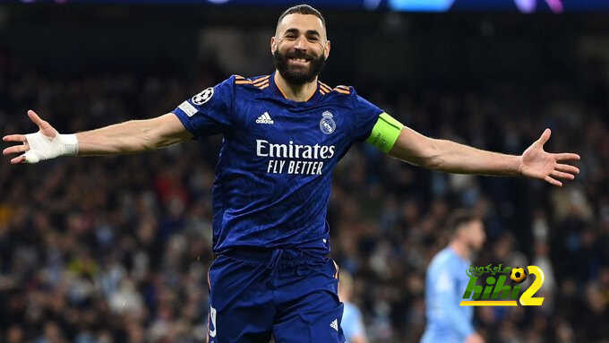 بنزيما مديرا فنيا لريال مدريد بعد الإعتزال !