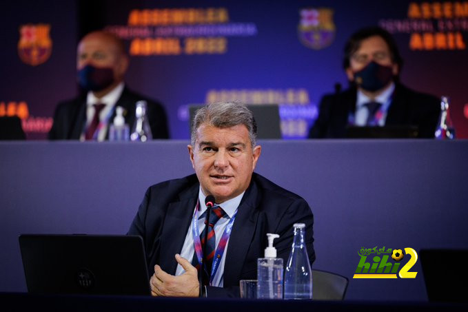 برشلونة يهدد بعض اللاعبين بهذا القرار