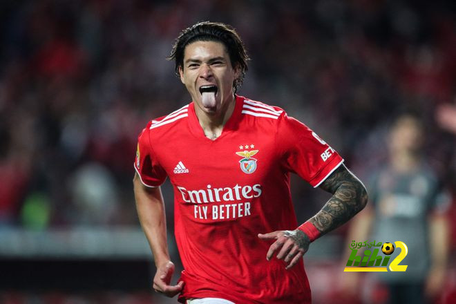 كم  صفقة تمت بمقابل مالي يتخطى ال100 مليون يورو ؟