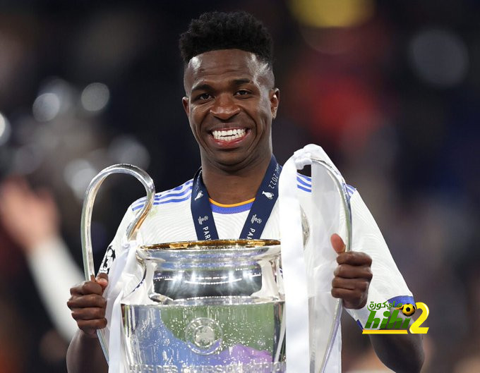 لماذا أخر ريال مدريد إعلان تجديد عقد فينسيوس ؟