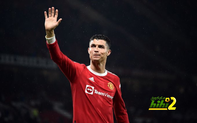 رونالدو يفتح باب المناقشات لحسم مستقبله