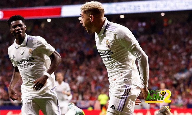 صورة: شاهد كيف ظلم الحكم ريال مدريد في ديربي العاصمة!