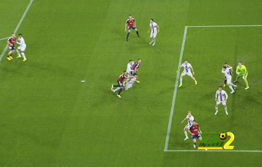 لماذا إحتسب مانزانو هدف أوساساونا رغم الخطأ الواضح ضد لاعب برشلونة ؟