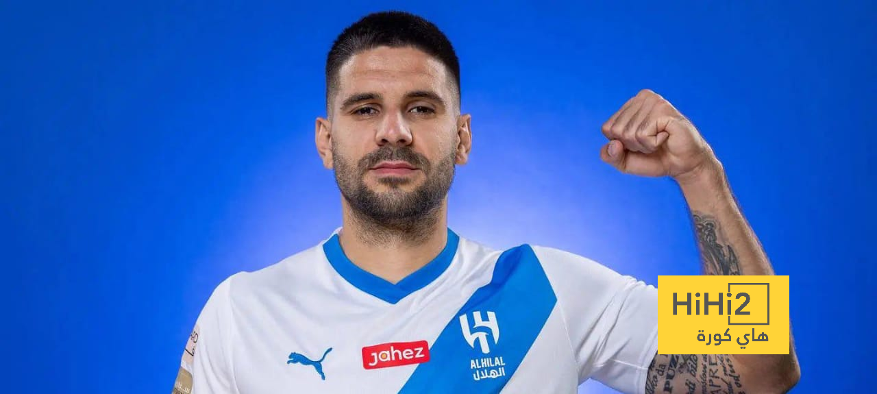 أرقام ميتروفيتش بقميص الهلال