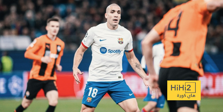 انطلاق الشوط الثاني من مباراة برشلونة و شاختار
