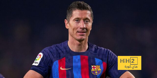 برشلونة يحتفي بأرقام ليفاندوفسكي المميزة