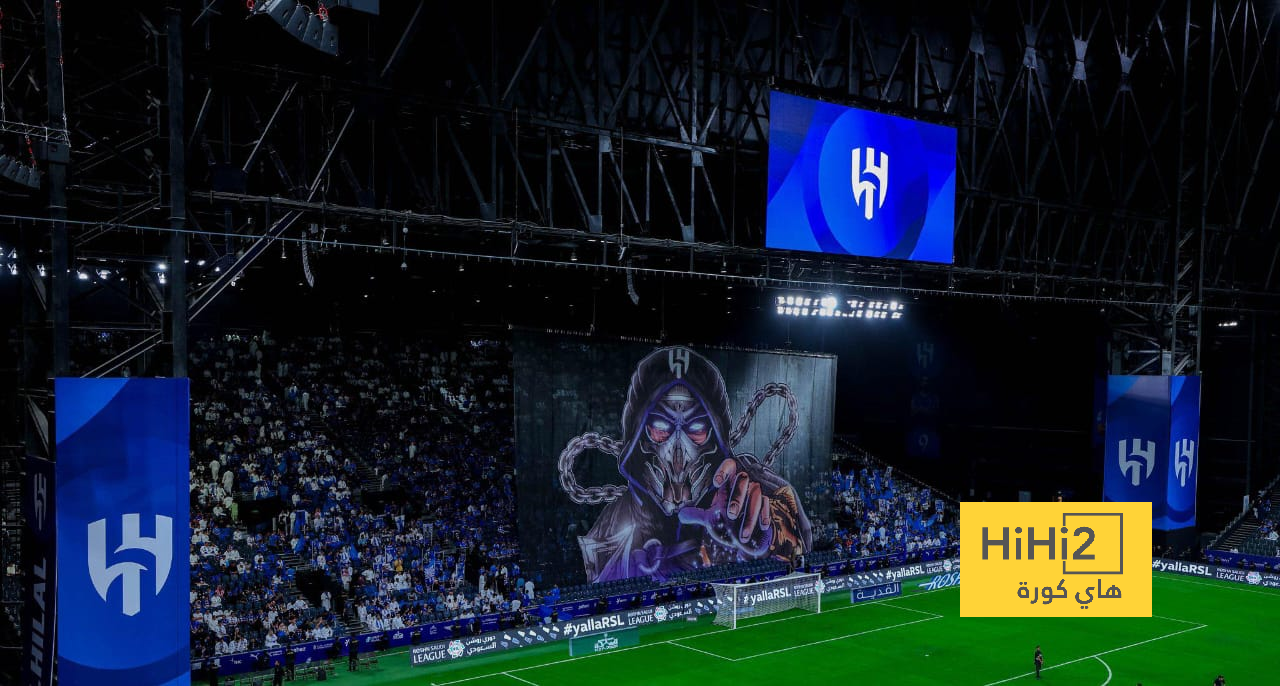 إحصائيات الشوط الأول بين الهلال والأخدود