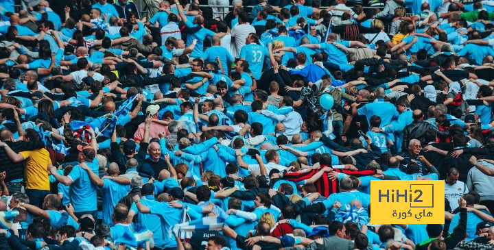 جماهير السيتي تتوافد على ساحات ملعب الاتحاد