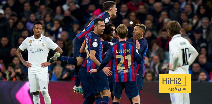 برشلونة يصل فندق الإقامة بالقرب من السانتياجو برنابيو