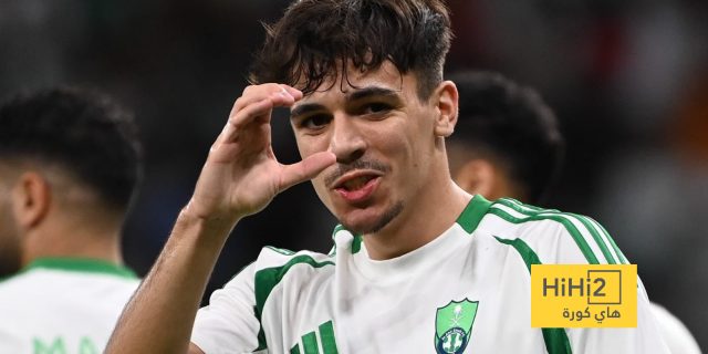 فيغا يكسر سلسلة الجفاف مع الأهلي