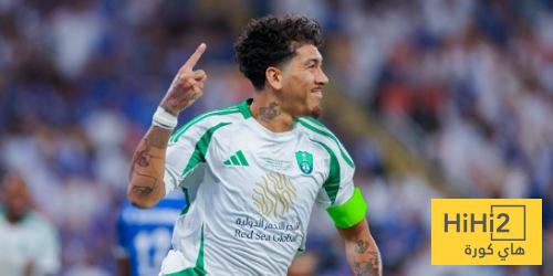 الأهلي يتقدم على الهلال بثنائية في الشوط الأول