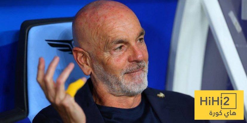 لاعبو النصر يهدون إلى بيولي هدية ثمينة!