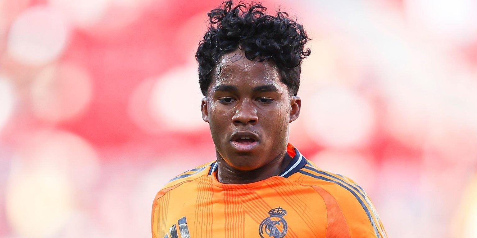 كلمات إندريك للطاقم الطبي بعد مغادرة مباراة إشبيلية