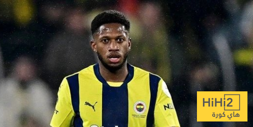 نيوم قريب من التعاقد مع نجم مانشستر يونايتد السابق