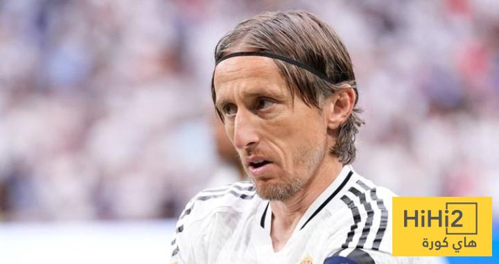ريال مدريد يفوز على سوسيداد بهدفين في ختام الليغا