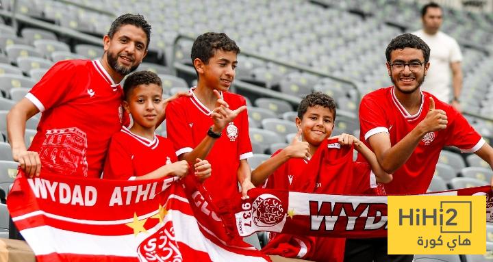 جمهور الوداد ينتشر في المدرجات قبل مواجهة السيتي