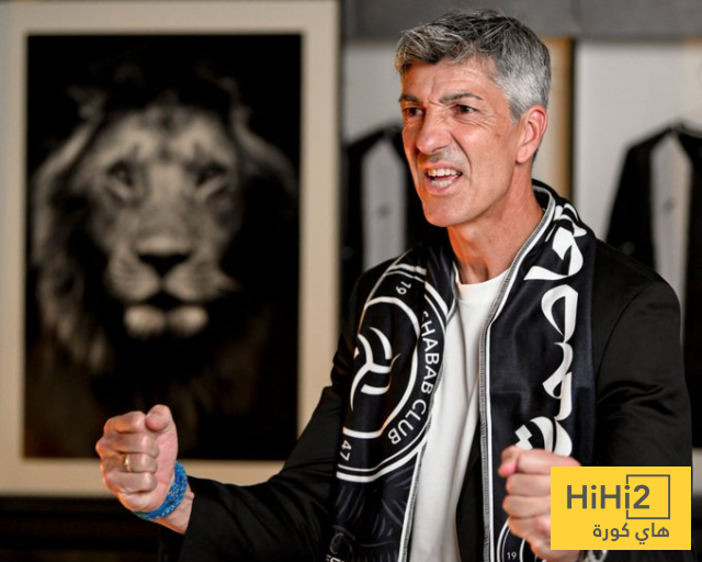 نجمين الاتحاد والهلال في طريقهما إلى الشباب نجمين الاتحاد والهلال في طريقهما إلى الشباب