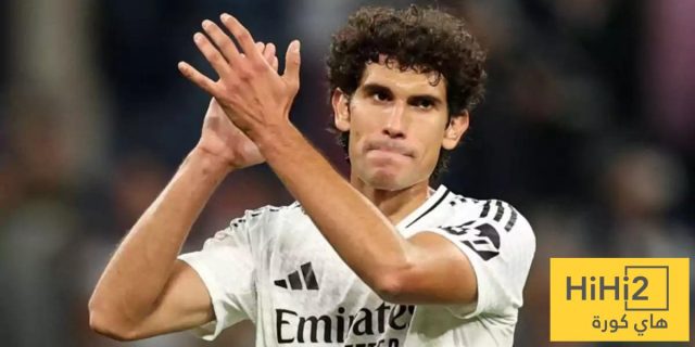 فاييخو يفاجئ الجميع باختياره أفضل لاعب لعب بجانبه