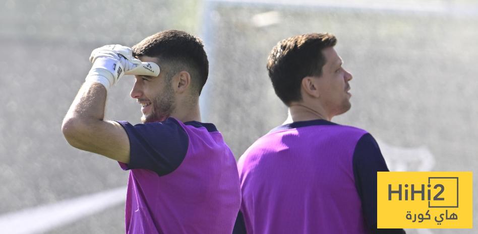 في الكورة : غارسيا أم تشيزني .. من اللاعب الذي سيسجله برشلونة بدلاً من شتيغن؟