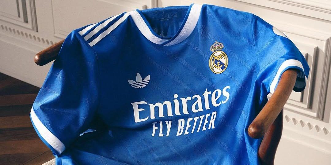 الحنين الى الماضي حاضر في القميص الثالث لريال مدريد